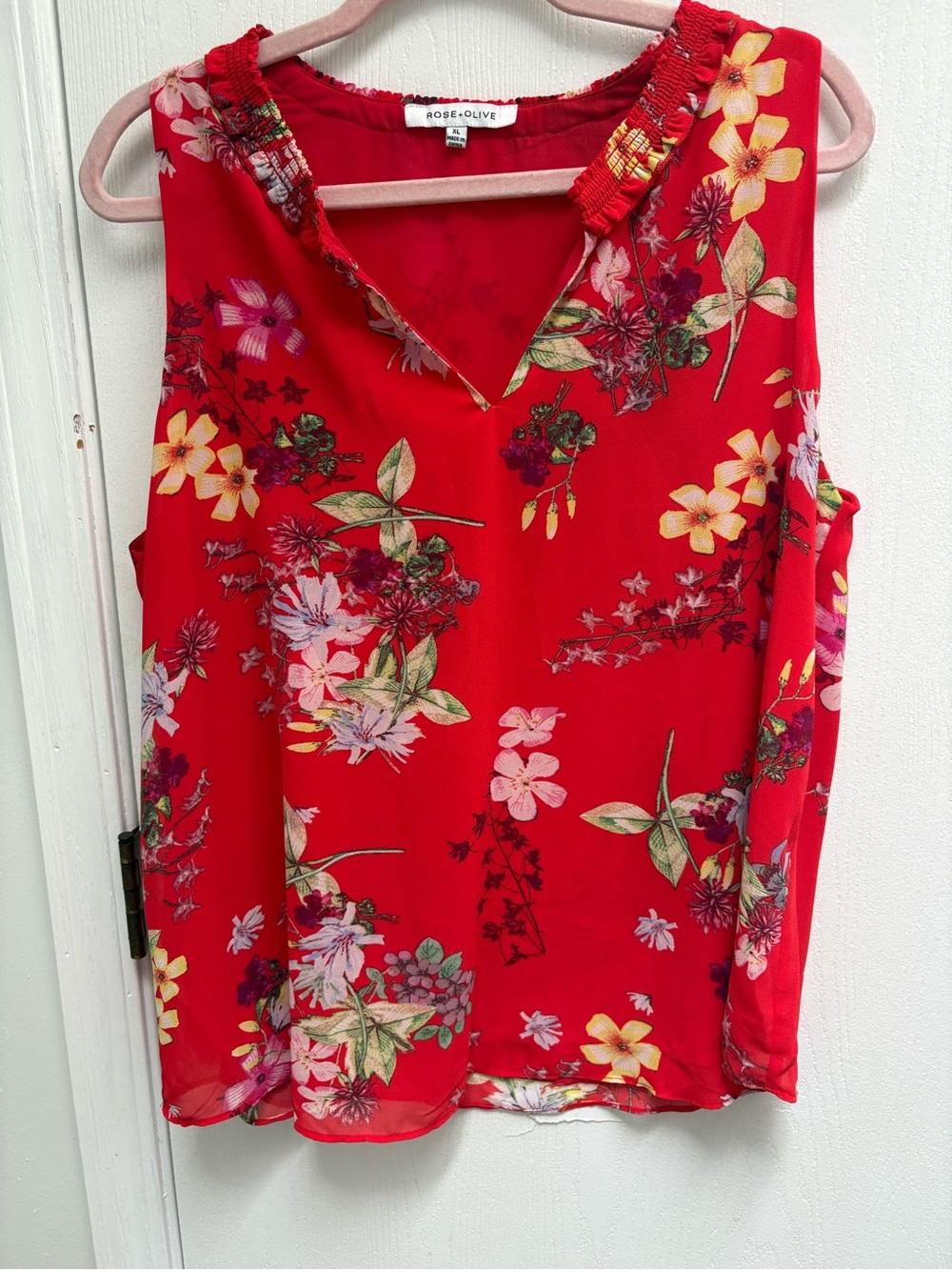 Rose & Olive Red Floral V-Neck Sleeveless Camisole